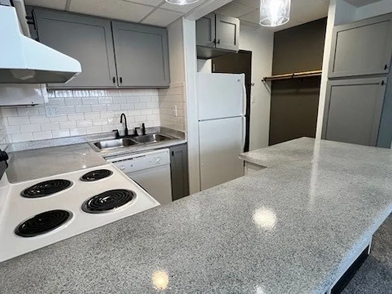 The McCoy at 8035 Apartments - Clive — Photo 61