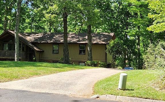 2nd image of 144 W Forest Dr