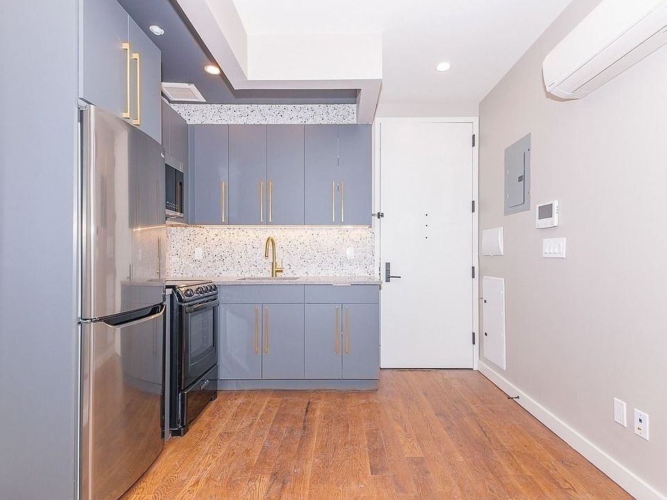 1st image of 850 Flushing Ave #8D