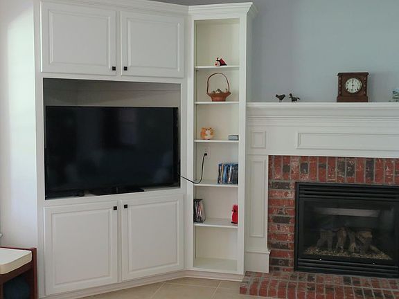 5th image of 1320 E McLemore Ct