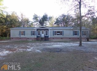 1932 Old Groveland Rd, Pembroke, GA 31321
