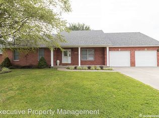 1445 Boxwood Dr, Jackson, MO 63755