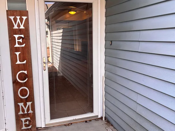3702 N Lakeside Dr, Muncie, IN 47304