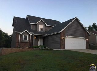 2727 SW Gainsboro Rd, Topeka, KS 66614