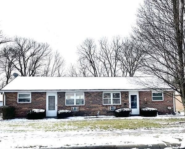 1st image of 213 Rosemarie Dr