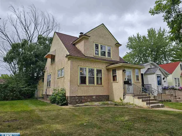 2705 2nd Ave E, Hibbing, MN 55746