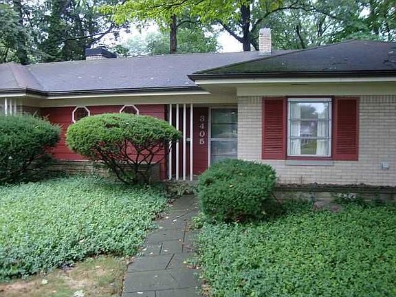 3rd image of 3405 Kenwood Blvd