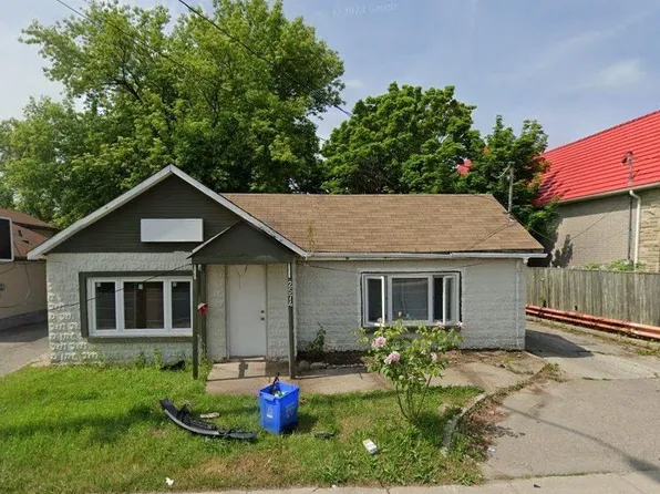 2574 Confederation Pkwy, Mississauga, ON L5B 1S2