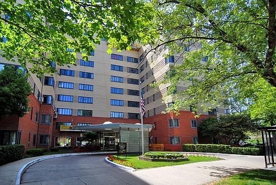 1st image of 5060 N Marine Dr APT B8