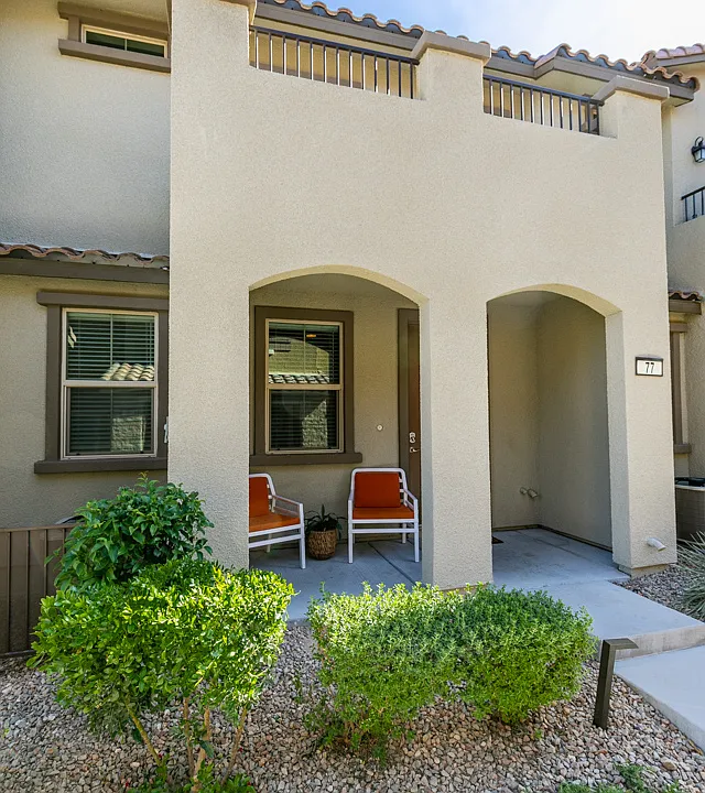 77 Alamere Falls Dr