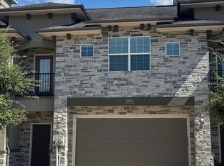 3535 Summerway Dr, College Station, TX 77845
