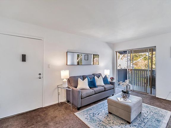 4th image of 406 Boardwalk Ave APT 16