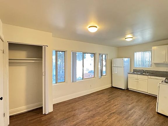 4th image of 2118 1/2 E Cesar E Chavez Ave Unit 4