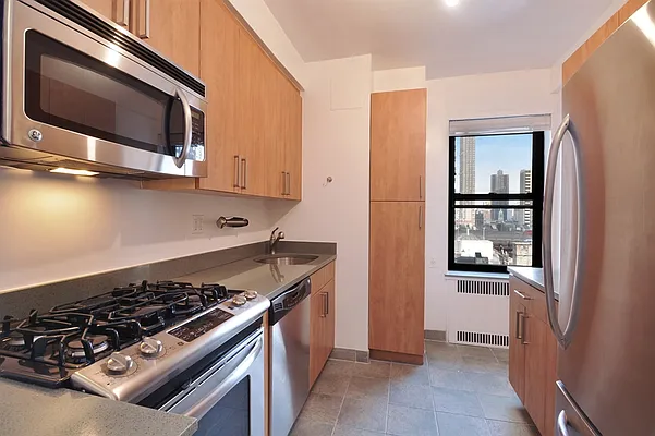 Rented by Corcoran | media 2