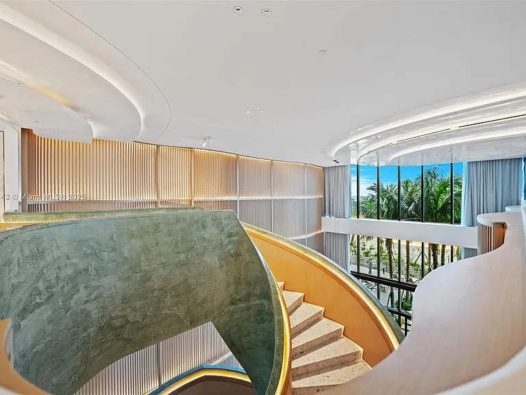 900 N Ocean Blvd #1005 — Photo 47