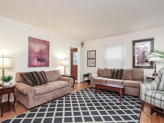 4th image of 510 Berkley Ave
