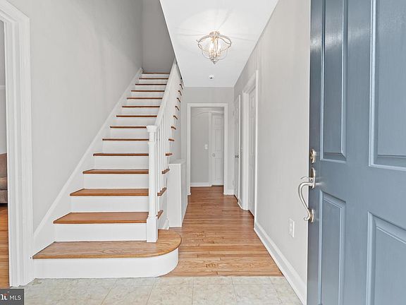 4th image of 1201 Glenside Ave