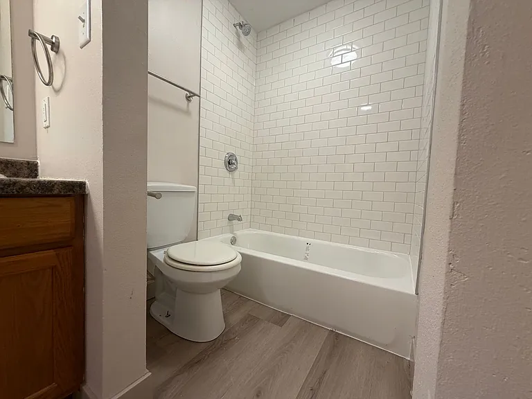 113 S Platten St — Photo 11