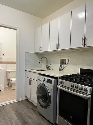 Rented by Smart City Real Estate LLC | media 11