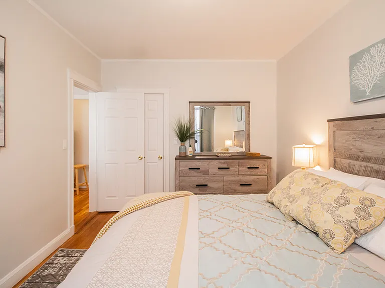 191 Kent St #4 — Photo 16