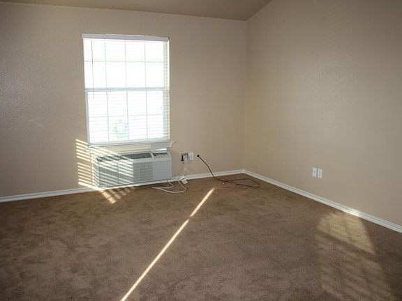 2nd image of 464 Mary Dr