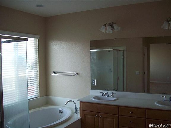 5th image of 2517 El Vaquero Dr