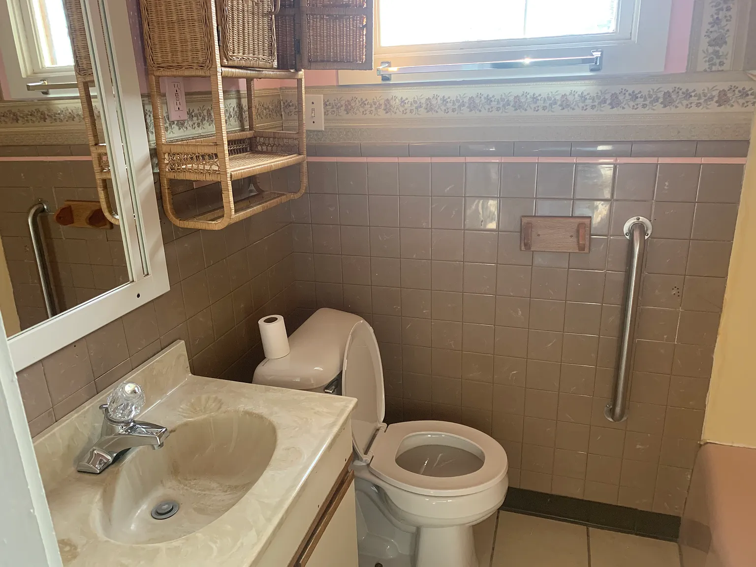 Clark 3 UNIT — Photo 3