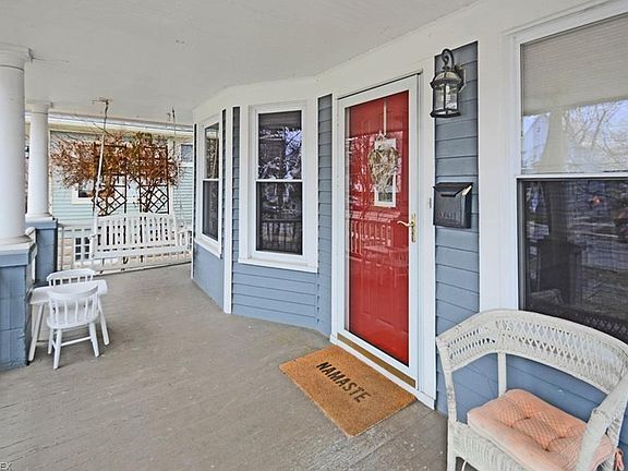 2nd image of 1218 Cook Ave