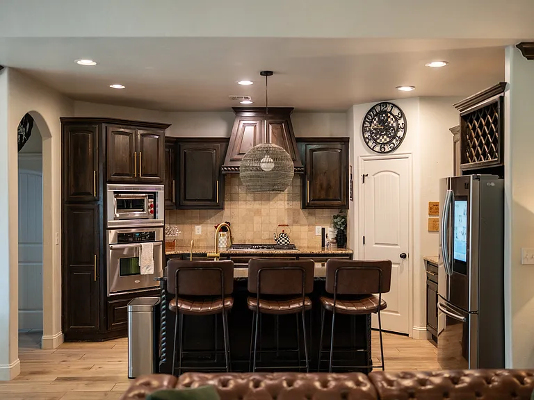 1308 Glenmere Ct — Photo 4