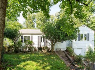 1429 Gentry Ln, Charlottesville, VA 22903