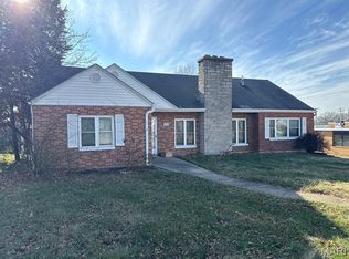 1212 E Main St, Linn, MO 65051