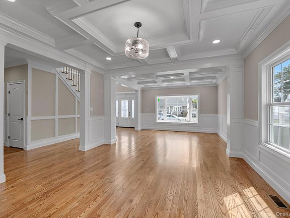 4th image of 2351 Amherst Street