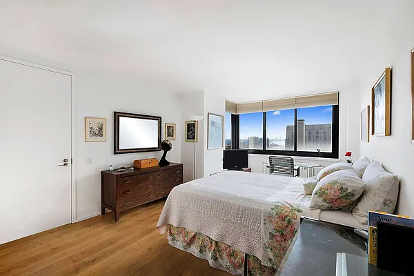 Sold by Corcoran | media 6