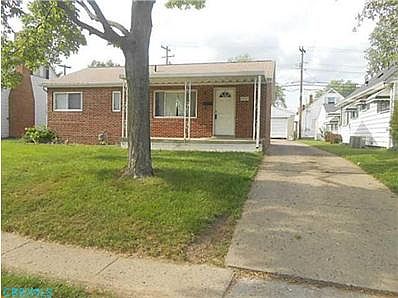 3rd image of 4040 Sexton Dr