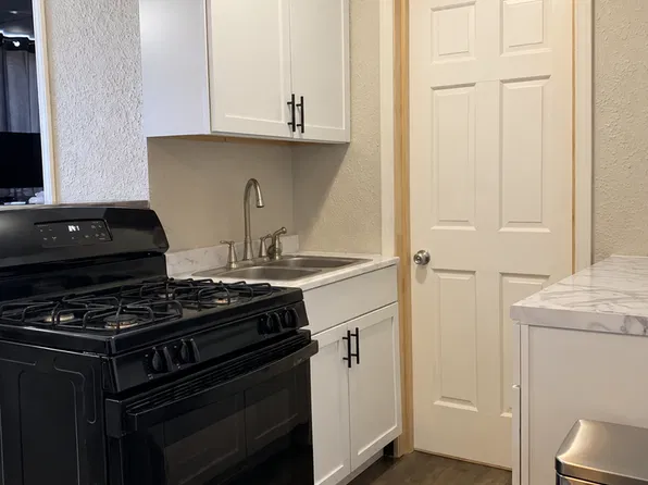 300 Belgrade Ave #401, Mankato, MN 56003
