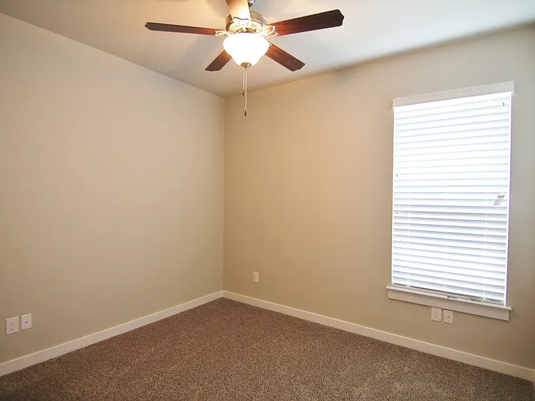 502 Creekside Frst — Photo 7