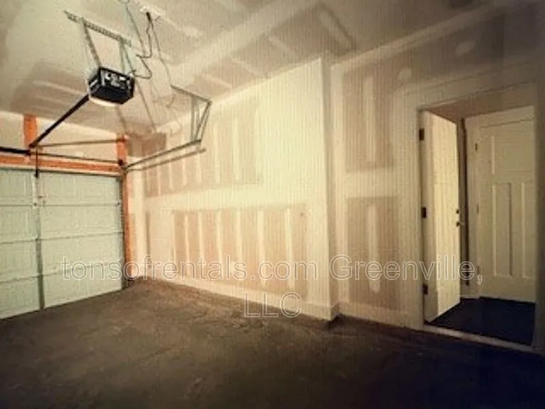437 Pangel Ln — Photo 15