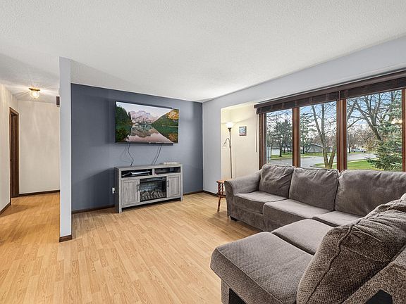 4th image of 400 Park Ave SE
