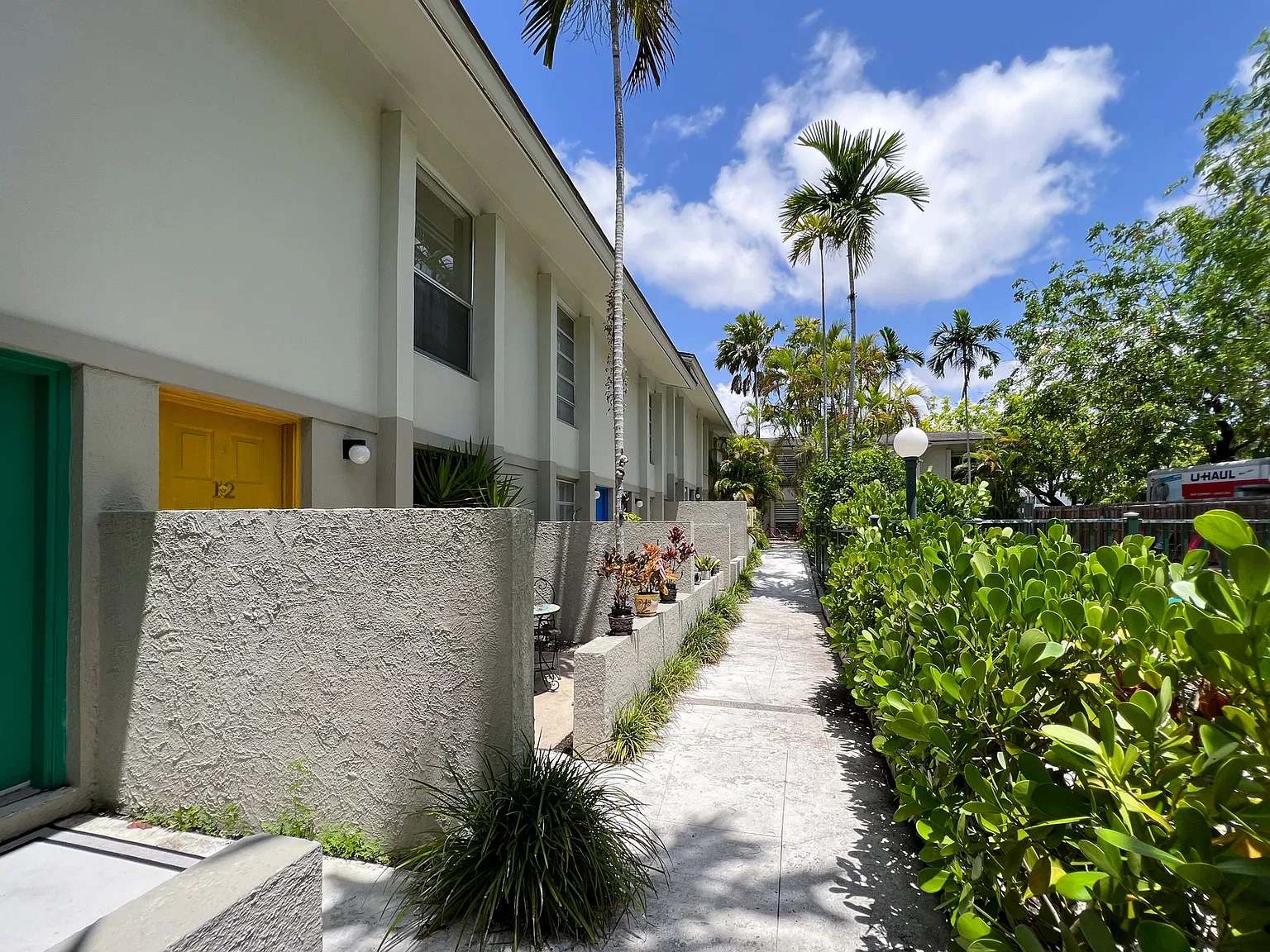 Hideaway in the Grove — Photo 4