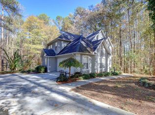 35 Racines Cir, Sharpsburg, GA 30277