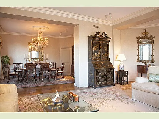Sold by Stribling | media 8