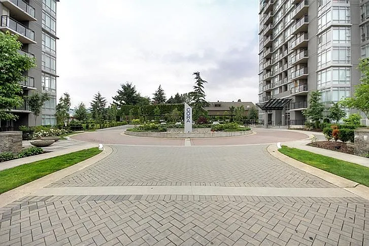 555 Delestre Ave #309 — Photo 3