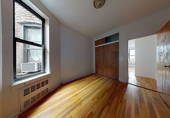 4th image of 502 E 88th St APT 5A