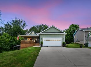 421 McIntosh Dr, Howard, OH 43028