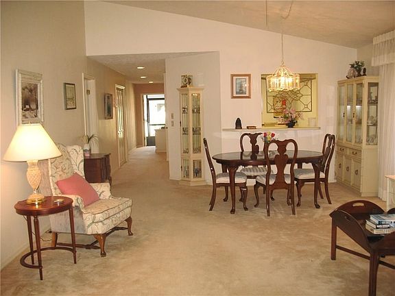 2nd image of 6696 SE Yorktown Dr