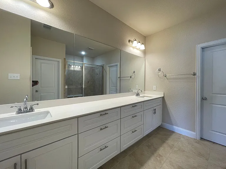 1038 Mj Brown St — Photo 20