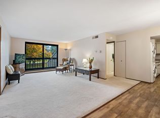 3759 N 88th St APT 212, Milwaukee, WI 53222