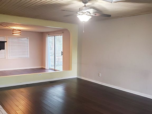 5th image of 3318 Vernon Ave