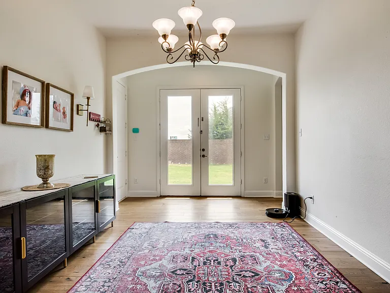 2313 Westlake Ct — Photo 9