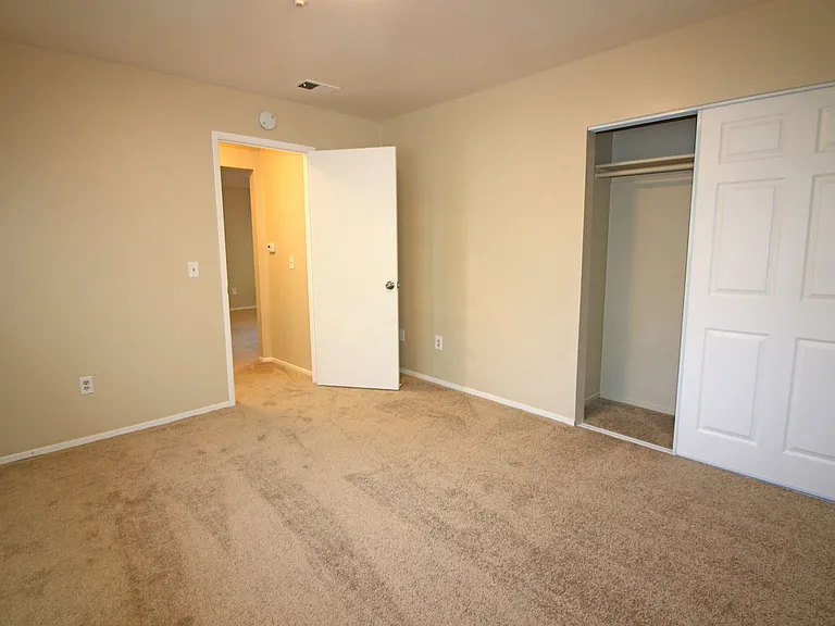 2437 Bethards Dr — Photo 3